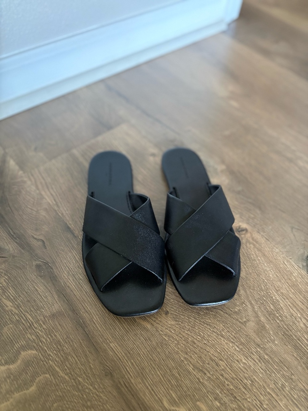 Black Women's Cross-Strap Slide Sandals